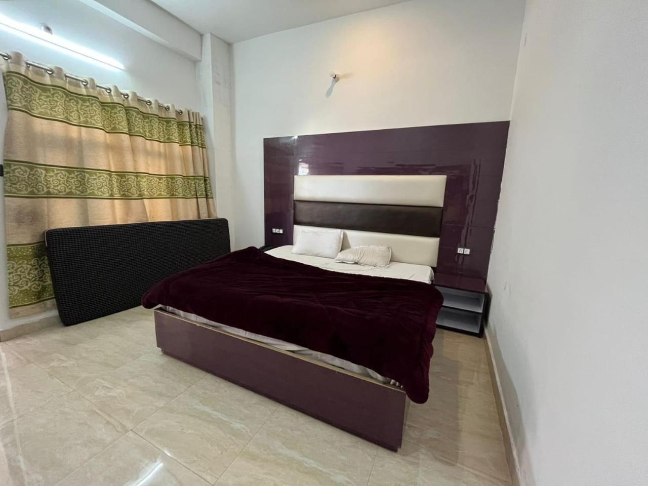 Rahul Hotel & Restaurant Мусори Екстериор снимка
